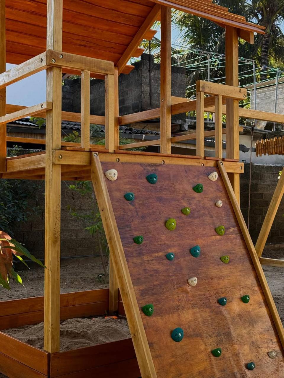滨江小屋旅馆 米瑞莎 外观 照片